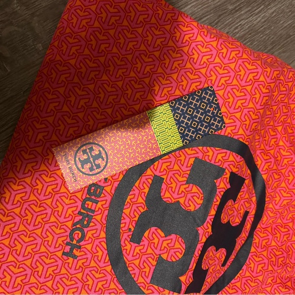 tory burch shoulder bag - Picture 2 of 6